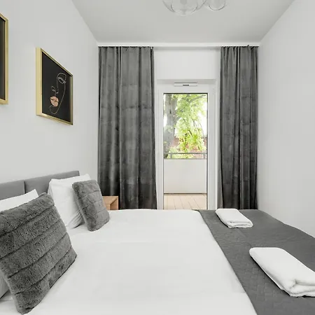 Daire Mieszczanska Modern With Balcony & Free Parking By Renters *
