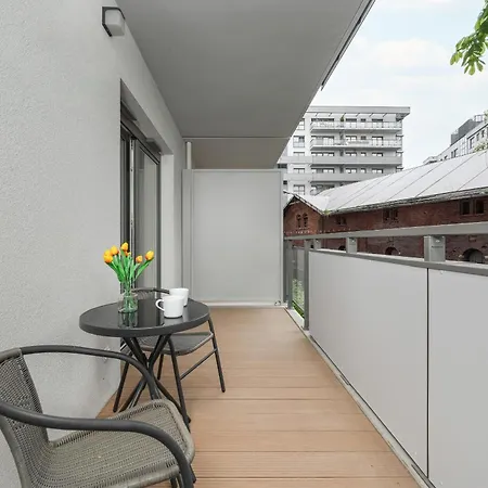 Daire Mieszczanska Modern With Balcony & Free Parking By Renters Wroclaw