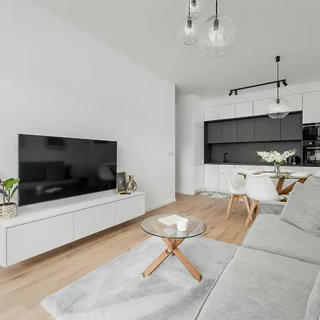 Mieszczanska Modern With Balcony & Free Parking By Renters