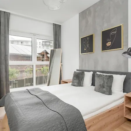 Daire Mieszczanska Modern With Balcony & Free Parking By Renters *