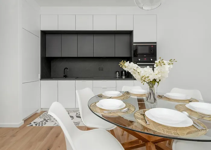 Apartment Mieszczanska Modern With Balcony & Free Parking By Renters Wroclaw