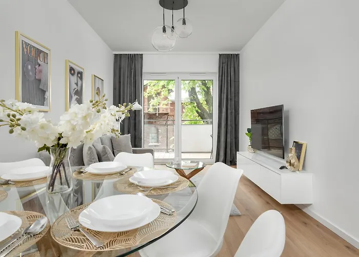 Mieszczanska Modern With Balcony & Free Parking By Renters Wroclaw