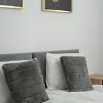 Appartement Mieszczanska Modern With Balcony & Free Parking By Renters