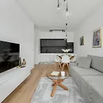 Appartement Mieszczanska Modern With Balcony & Free Parking By Renters