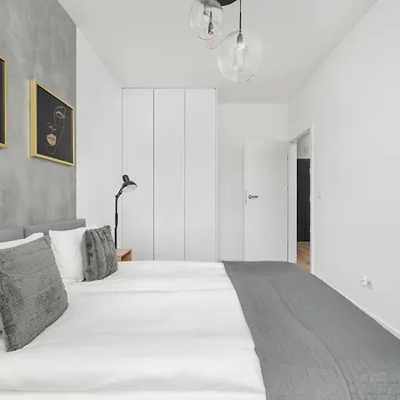 شقة Mieszczanska Modern With Balcony & Free Parking By Renters